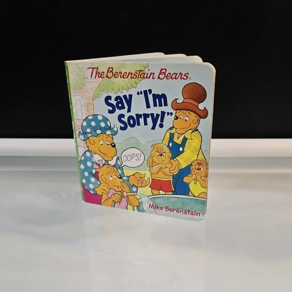 2 Board Books How Do Dinosaurs Play with Their Friends/The Berenstain Bears